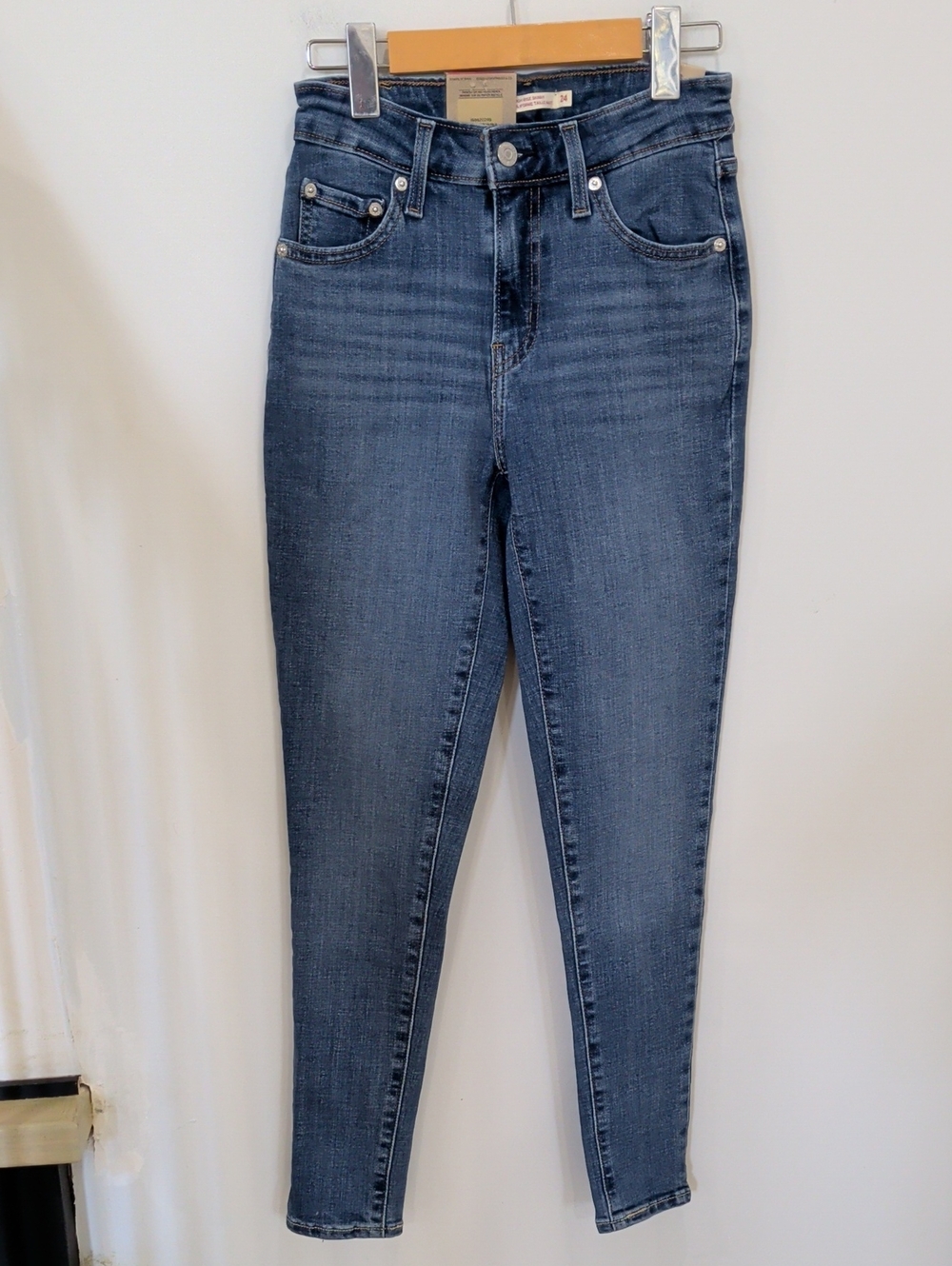 LEVI'S | Women's 721 Med Wash High-Rise 5-Pocket Skinny Leg Jeans